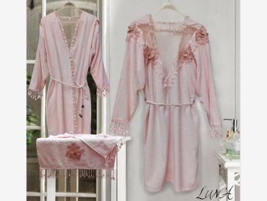 Bambu Dantelli Sırt Detaylı Luna Bayan Bornoz Seti Pudra - Çeyiz Diyarı