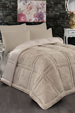Çeyiz Diyarı Karelim Çift Kişilik Kadife Yorgan Bej - Çeyiz Diyarı