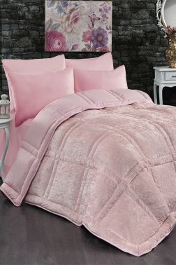Çeyiz Diyarı Karelim Çift Kişilik Kadife Yorgan Pudra - Çeyiz Diyarı