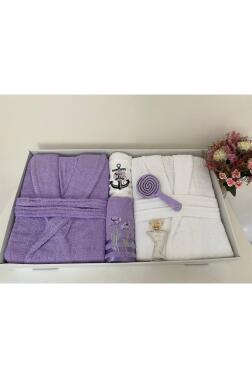 Çeyizlik Aile Bornoz Seti 4 Parça Lila - Beyaz - Çeyiz Diyarı