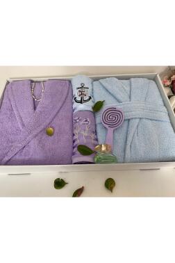 Çeyizlik Aile Bornoz Seti 4 Parça Lila - Mavi - Çeyiz Diyarı