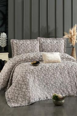 Eliz Şönil Çift Kişilik Yatak Örtüsü 260x260 cm Vizon - Çeyiz Diyarı