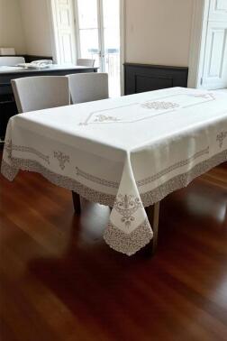 Hümay Dertsiz Masa Örtüsü 150x150 cm Kahve - Çeyiz Diyarı