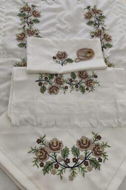 Kanaviçe İşlemeli Bohça Seti Çiçek Kahve - Çeyiz Diyarı