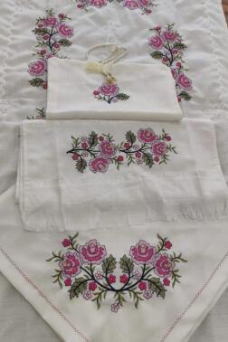 Kanaviçe İşlemeli Bohça Seti Çiçek Pembe - Çeyiz Diyarı