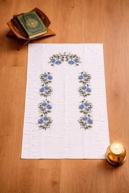 Kanaviçe İşlemeli Gardenya 70x135 cm Seccade Mavi - Çeyiz Diyarı