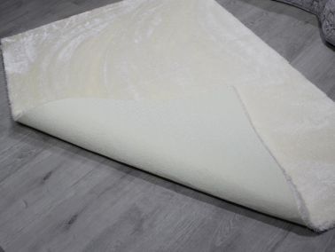 Kaymaz Taban Eksen Peluş Halı Beyaz 120x170 Cm - Çeyiz Diyarı (1)