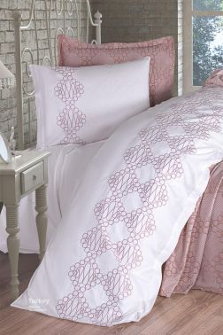 Kristina 4 Parça Nakışlı Pike Takımı 240x260 Pudra - Çeyiz Diyarı