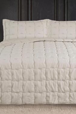 Lesya Nakışlı Elyaf Dolgulu Çift Kişilik 240x260 Cm Yatak Örtüsü Krem - Çeyiz Diyarı