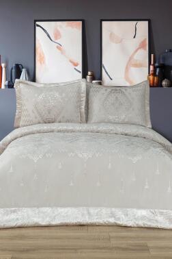 Mercan Elyaf Dolgulu Çift Kişilik 250x255 Cm Yatak Örtüsü Krem - Çeyiz Diyarı