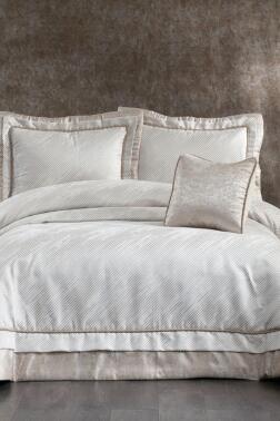 Serenity Jakarlı Çift Kişilik Yatak Örtüsü Krem - Çeyiz Diyarı