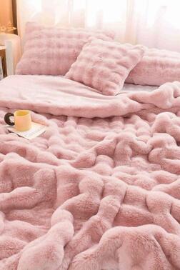 Tomris Tavşan Tüyü Çift Kişilik Yatak Örtüsü 220x240 Cm Pudra - Çeyiz Diyarı