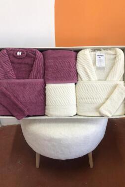 Zebra 8 Parça Aile Bornoz Takımı Mürdüm - Krem - Çeyiz Diyarı